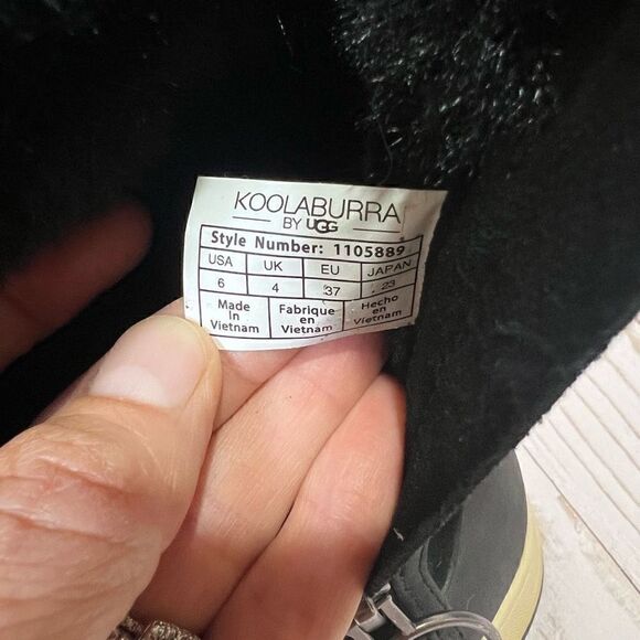 UGG by Koolaburra Tynlee Black Suede Leather Faux Fur Lined Zip Up Boots Winter - Picture 6 of 8